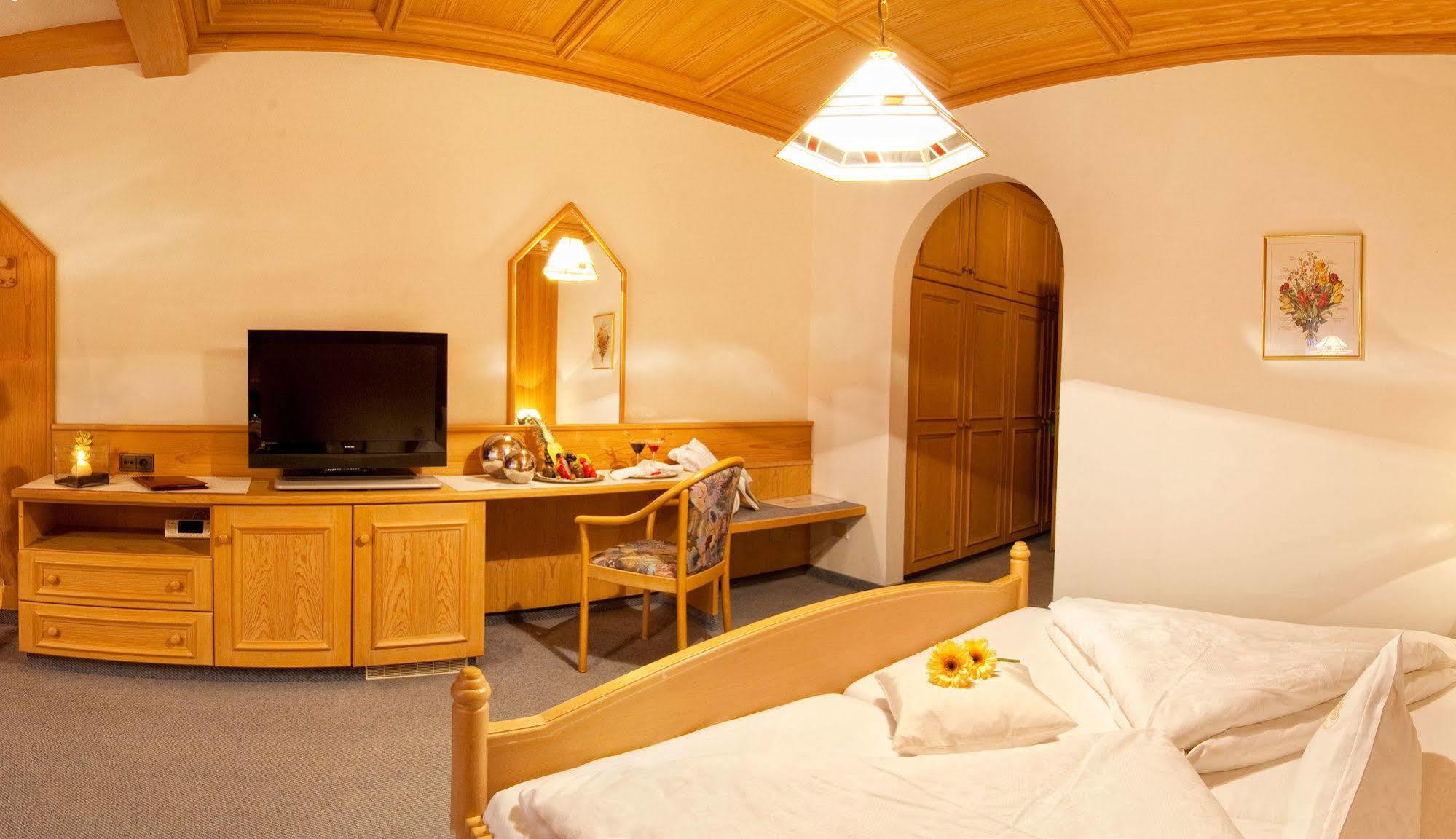 Panorama Vital Hotel Rimmele Tirolo Dış mekan fotoğraf